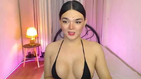 Snapshot of princesshugecumontop chatting on July 18, 2026, 9:40 pm PrincessDONT FORGET TO FOLLOW ME online show from July 18, 2026, 9:40 pm