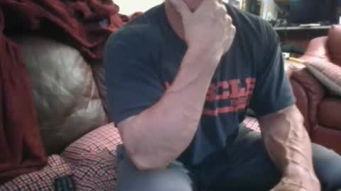 MUSCLEGOD online show from March 30, 2026, 7:37 pm