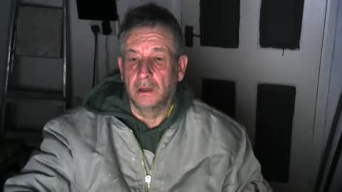 projectorepson online show from January 17, 2025, 6:02 pm