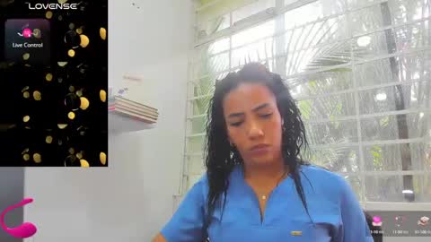 psique_naughty2 online show from February 18, 2025, 7:09 pm