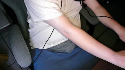 your mysterious man online show from April 11, 2026, 10:36 pm