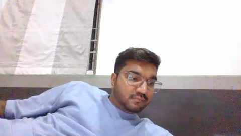 Snapshot of ptl1711 chatting on February 18, 2025, 3:43 pm ptl1711 online show from February 18, 2025, 3:43 pm