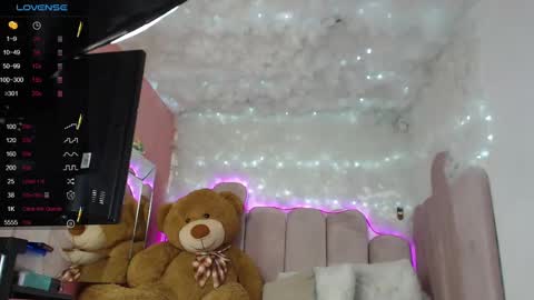 Snapshot of puca_eboony chatting on January 29, 2025, 6:39 pm pucca online show from January 29, 2025, 6:39 pm