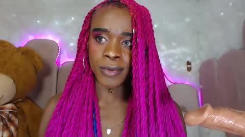 Snapshot of puca_eboony chatting on February 1, 2025, 2:37 am pucca online show from February 1, 2025, 2:37 am