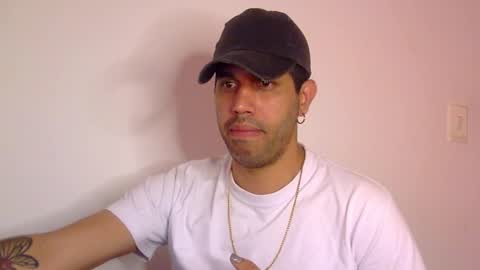 Snapshot of puch16 chatting on January 28, 2025, 1:29 am Diego online show from January 28, 2025, 1:29 am
