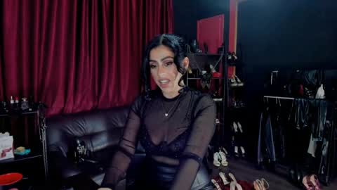 Snapshot of puffy_love chatting on December 12, 2024, 7:48 pm MissPuffyLove online show from December 12, 2024, 7:48 pm
