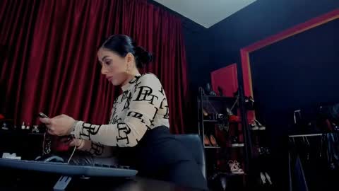 Snapshot of puffy_love chatting on December 13, 2024, 6:38 pm MissPuffyLove online show from December 13, 2024, 6:38 pm
