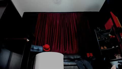 Snapshot of puffy_love chatting on December 29, 2024, 8:33 am MissPuffyLove online show from December 29, 2024, 8:33 am