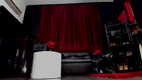 Snapshot of puffy_love chatting on February 21, 2025, 3:12 am MissPuffyLove online show from February 21, 2025, 3:12 am