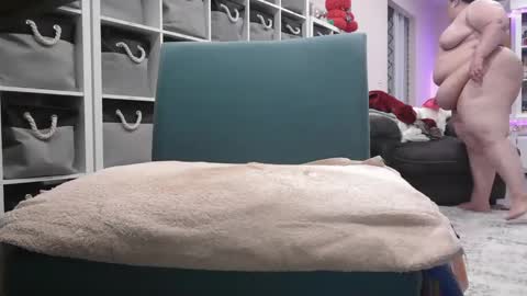 Puggie -  online show from February 15, 2025, 11:58 pm