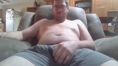 Snapshot of pullmywiener chatting on February 13, 2026, 8:16 pm pullmywiener online show from February 13, 2026, 8:16 pm