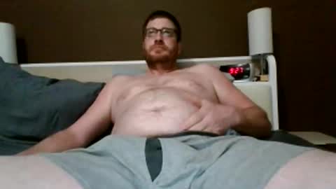 Snapshot of pullmywiener chatting on February 18, 2026, 3:24 am pullmywiener online show from February 18, 2026, 3:24 am