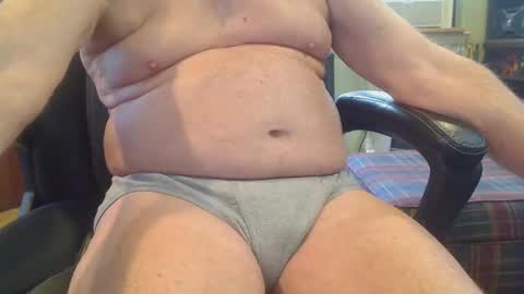 pulltoy1 online show from March 10, 2025, 4:03 pm