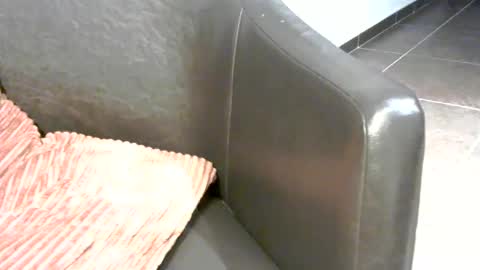 pumpkin3000 online show from January 5, 2025, 9:25 pm