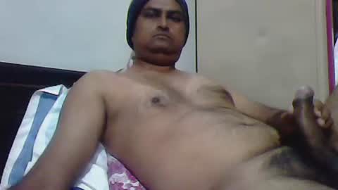 puneguyoncam online show from February 4, 2026, 4:29 am