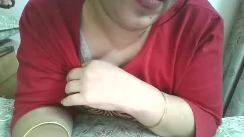 nutella online show from November 12, 2025, 5:02 pm