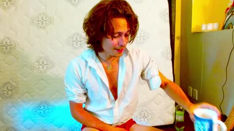 Snapshot of punktwink420 chatting on February 5, 2025, 12:53 am Punktwink420 online show from February 5, 2025, 12:53 am