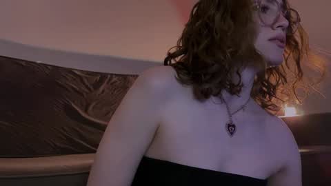 Marie online show from January 23, 2025, 11:58 pm