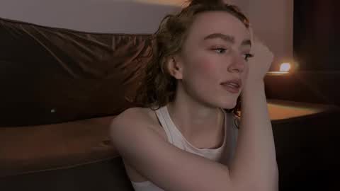 Marie online show from February 12, 2025, 11:51 pm