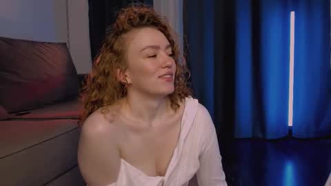 Marie online show from December 5, 2025, 12:47 pm