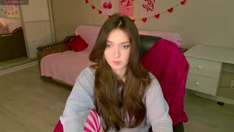 Bella online show from November 26, 2025, 5:41 am