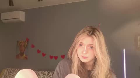 Bella online show from March 20, 2026, 5:45 am