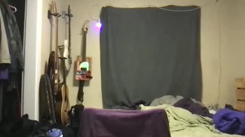 Purple online show from October 16, 2025, 3:18 am