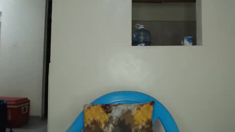 purple_hearts online show from February 7, 2026, 2:04 am