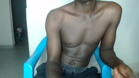 purple_hearts online show from February 16, 2026, 6:59 pm