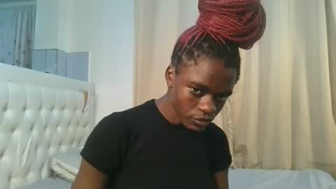 purple_honey1 online show from April 5, 2026, 5:10 pm