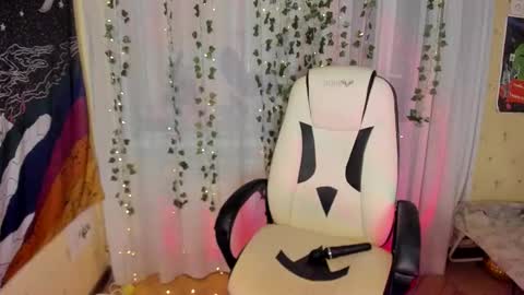 Sofia online show from September 18, 2025, 4:42 pm