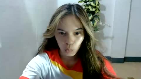 Snapshot of pussiswet_xx chatting on July 2, 2026, 12:22 pm jessy online show from July 2, 2026, 12:22 pm