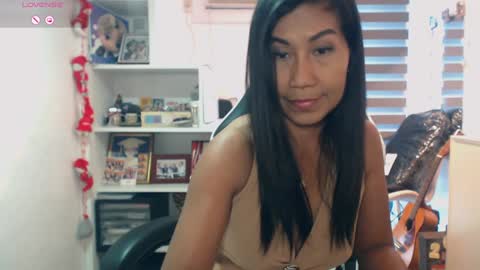 Snapshot of pussycash chatting on December 19, 2024, 8:13 am POCCA online show from December 19, 2024, 8:13 am