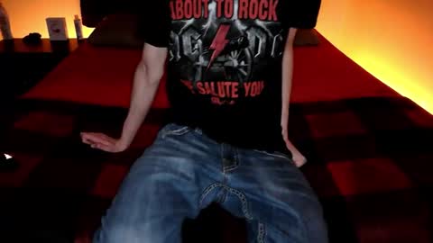 pussylover2182 online show from March 17, 2026, 5:11 am