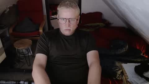 Snapshot of pussylovercb chatting on September 15, 2025, 7:41 am pussylovercb online show from September 15, 2025, 7:41 am