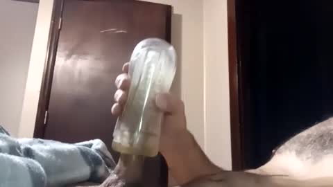 Pussyluver520 online show from April 4, 2026, 8:06 pm