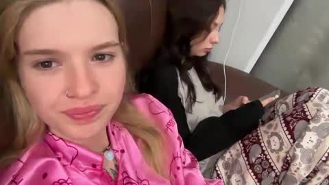 Lina online show from March 1, 2026, 3:08 am