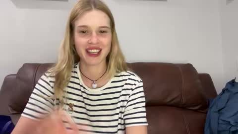 Lina online show from March 5, 2026, 4:25 pm