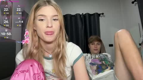 Lina online show from May 21, 2026, 9:33 pm