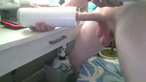 pussypounder420690 online show from June 19, 2026, 9:29 pm