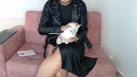 Izumi online show from December 4, 2024, 5:16 am