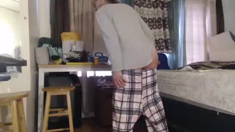 putiputi4u online show from January 13, 2025, 6:49 pm