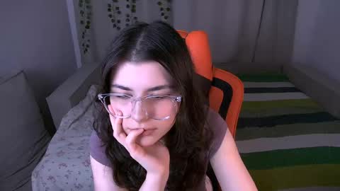 Ava online show from May 16, 2026, 11:46 pm