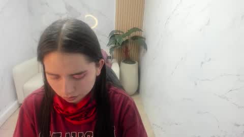 Snapshot of qetsyah_tf chatting on February 7, 2026, 1:42 am Qetsyah online show from February 7, 2026, 1:42 am