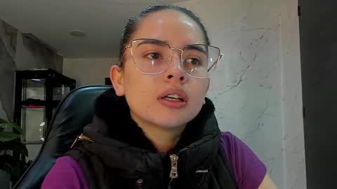 Snapshot of qetsyah_tf chatting on February 7, 2026, 1:48 pm Qetsyah online show from February 7, 2026, 1:48 pm