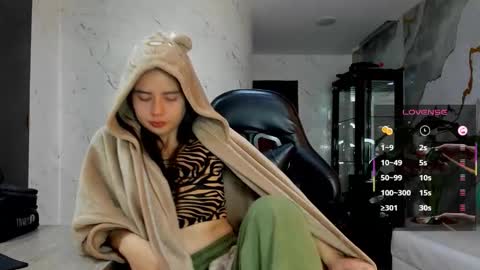 Snapshot of qetsyah_tf chatting on March 22, 2026, 1:03 pm Qetsyah online show from March 22, 2026, 1:03 pm