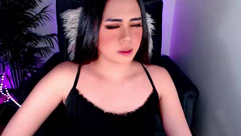 Snapshot of qt_luna18 chatting on December 16, 2024, 12:49 pm qt_luna18 online show from December 16, 2024, 12:49 pm