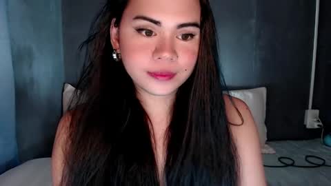 qt_luna18 online show from June 6, 2026, 6:12 pm