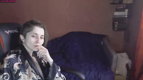 Lola online show from March 12, 2025, 11:31 am