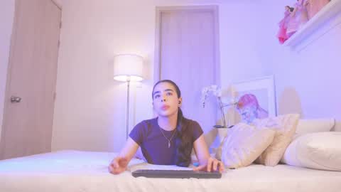 Sofia online show from April 12, 2026, 3:44 am